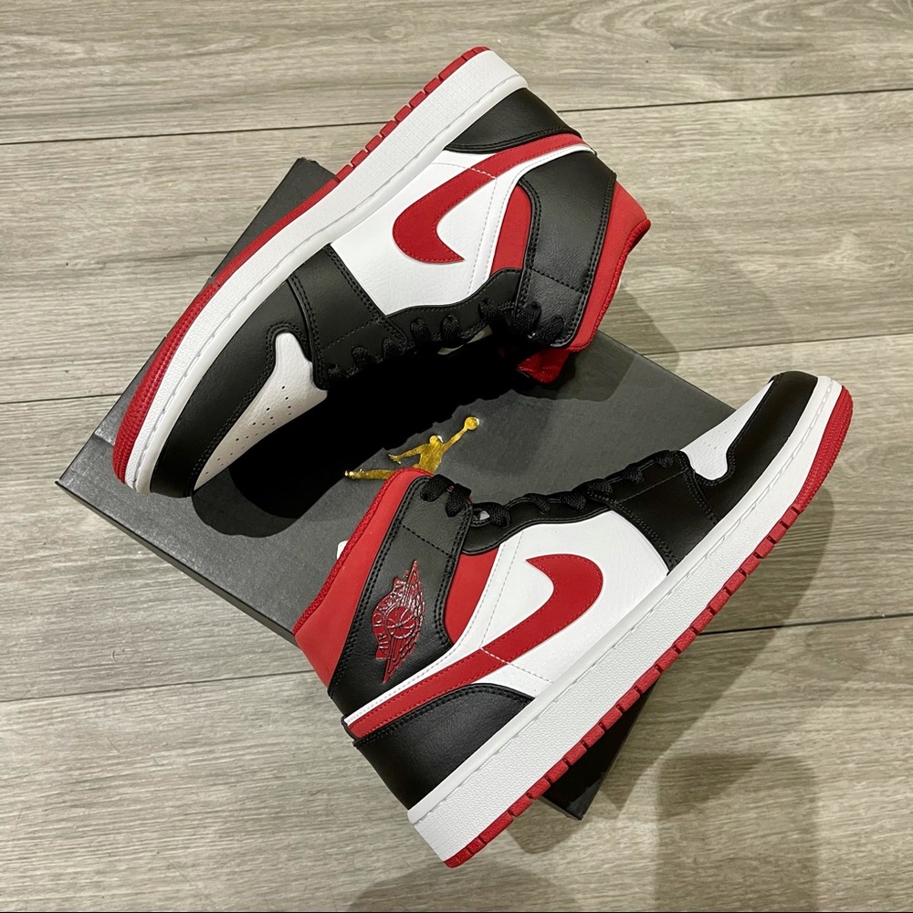 Air Jordan 1 Mid Gym Red Men’s - Picture 7 of 8